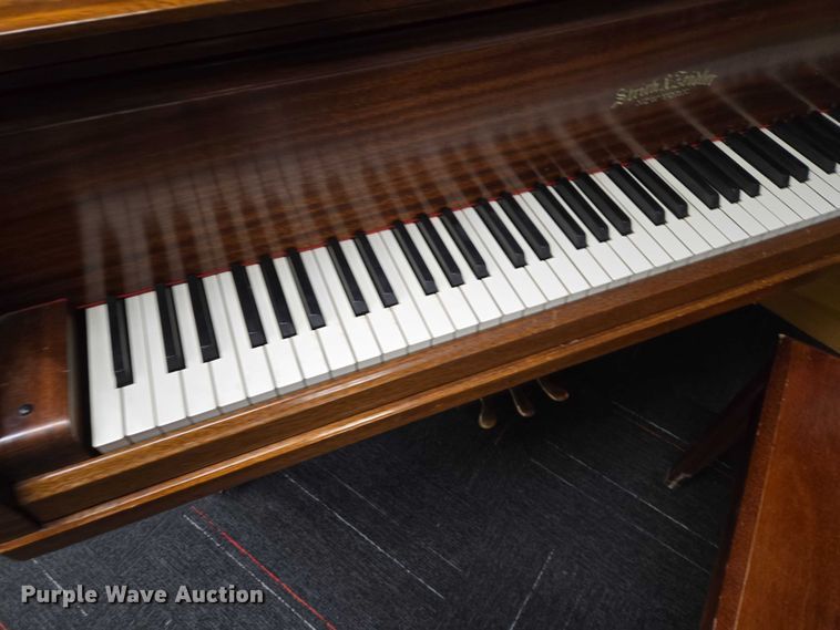 image for item EV5766 Strich & Zeidler 11866 piano