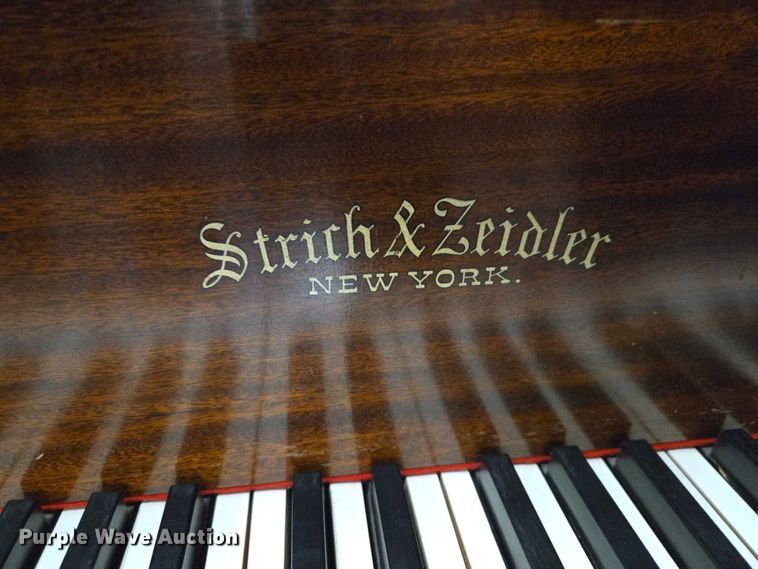image for item EV5766 Strich & Zeidler 11866 piano