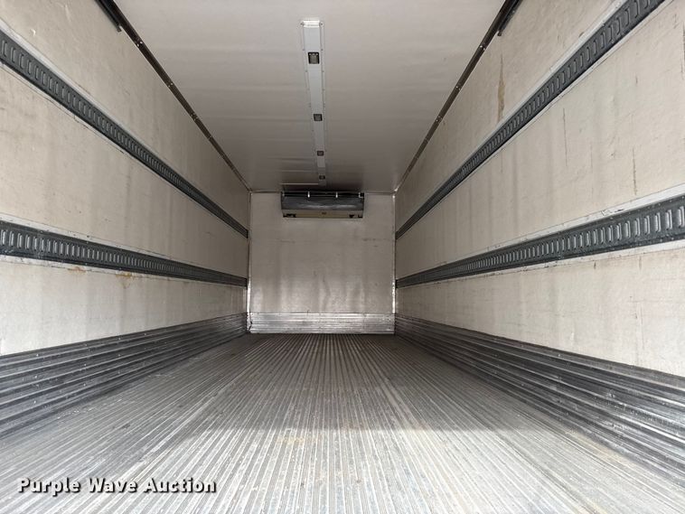 image for item EV7633 2011 Ford F650 Super Duty refrigerated delivery truck