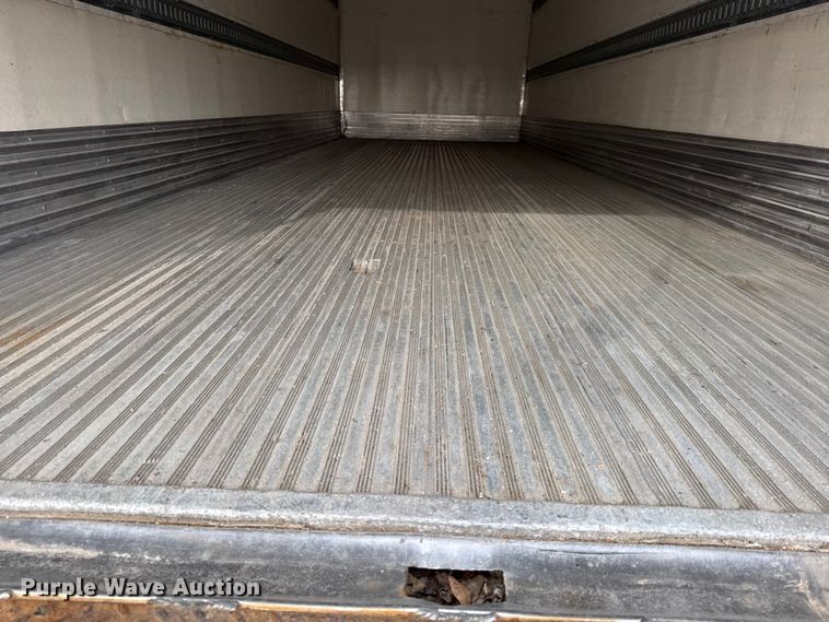 image for item EV7633 2011 Ford F650 Super Duty refrigerated delivery truck