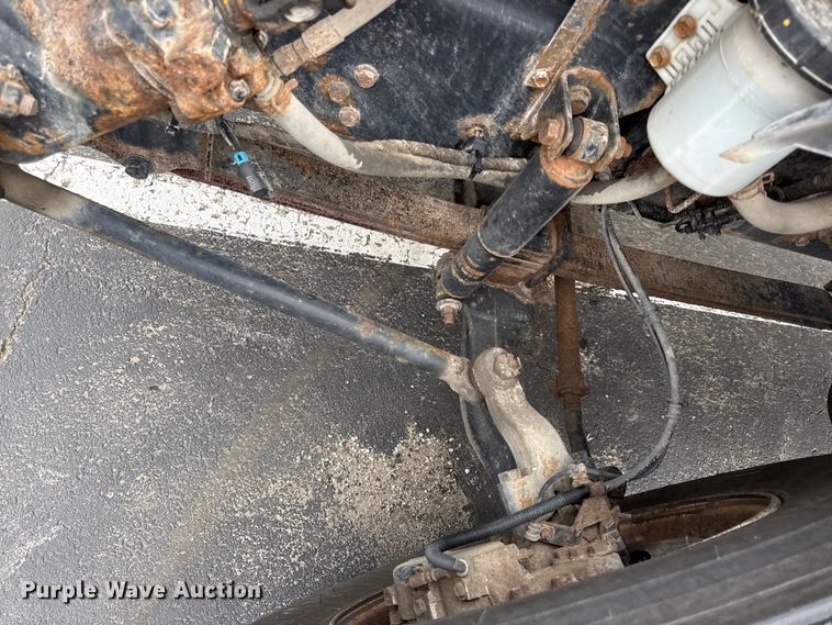 image for item EV7633 2011 Ford F650 Super Duty refrigerated delivery truck