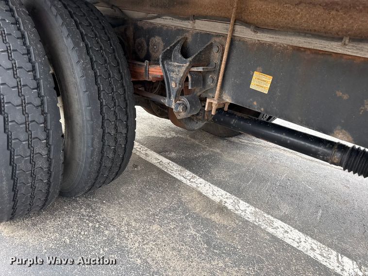 image for item EV7633 2011 Ford F650 Super Duty refrigerated delivery truck