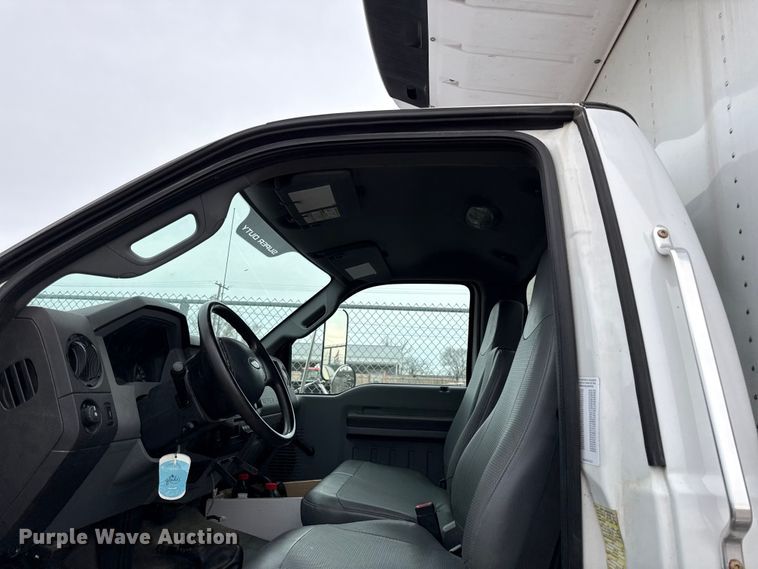 image for item EV7633 2011 Ford F650 Super Duty refrigerated delivery truck