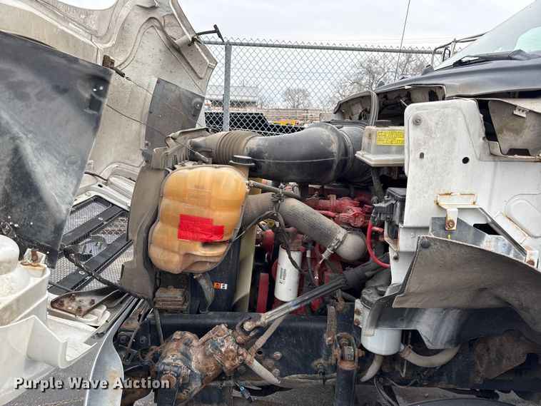 image for item EV7633 2011 Ford F650 Super Duty refrigerated delivery truck