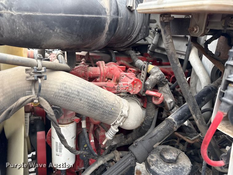 image for item EV7633 2011 Ford F650 Super Duty refrigerated delivery truck