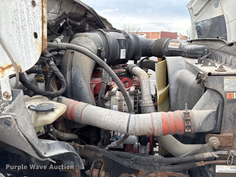 image for item EV7633 2011 Ford F650 Super Duty refrigerated delivery truck