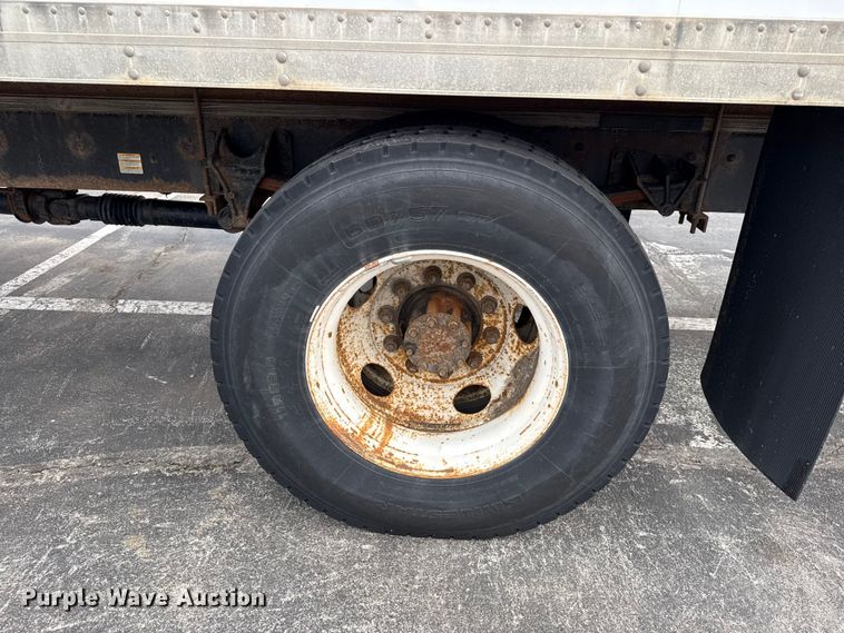 image for item EV7633 2011 Ford F650 Super Duty refrigerated delivery truck