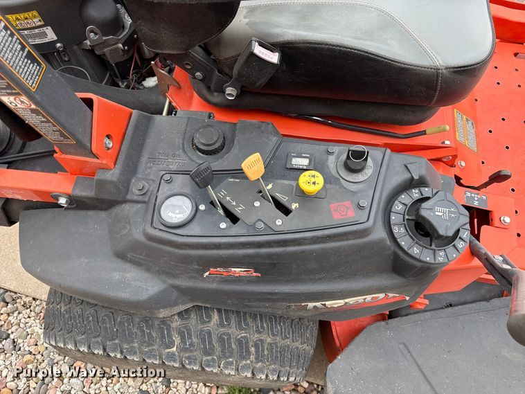 image for item EV7664 Kubota Z726 ZTR lawn mower