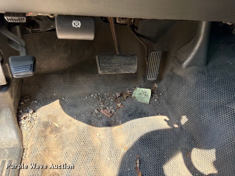 image for item EV7669 2004 Chevrolet 1500 pickup truck