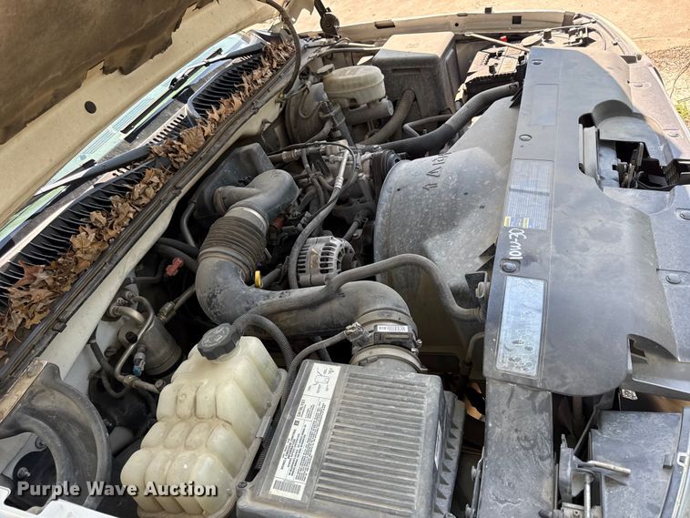 image for item EV7669 2004 Chevrolet 1500 pickup truck