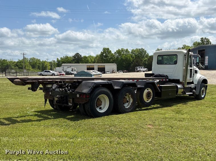 image for item EW1496 2015 Mack Gu  rollback truck