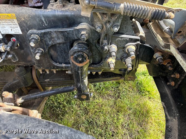 image for item EW1496 2015 Mack Gu  rollback truck