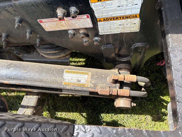 image for item EW1496 2015 Mack Gu  rollback truck