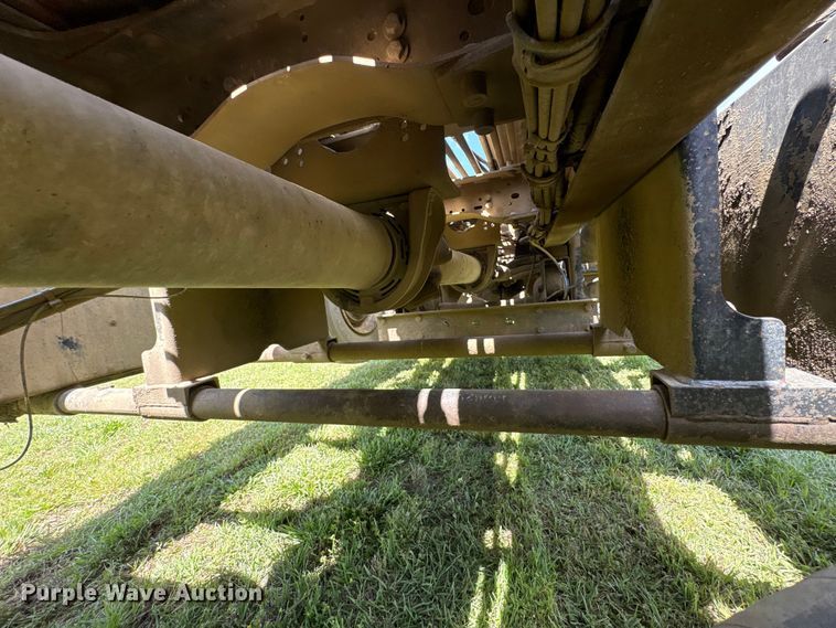 image for item EW1496 2015 Mack Gu  rollback truck