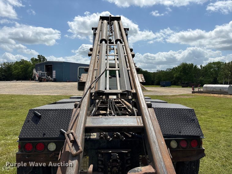 image for item EW1496 2015 Mack Gu  rollback truck