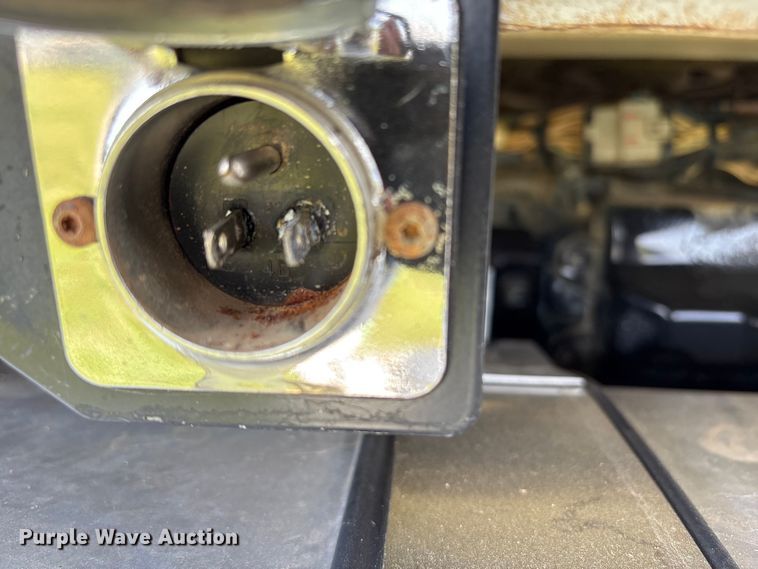 image for item EW1496 2015 Mack Gu  rollback truck