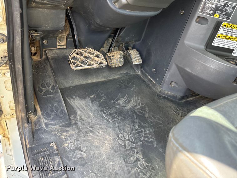 image for item EW1496 2015 Mack Gu  rollback truck