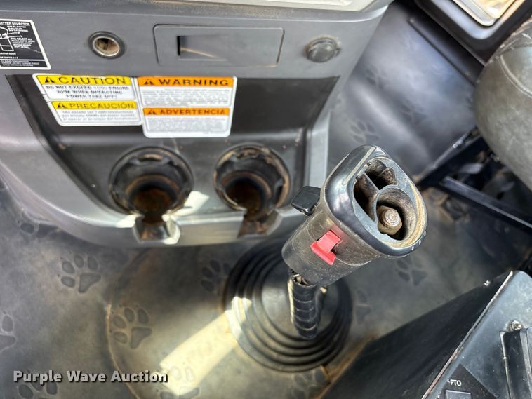 image for item EW1496 2015 Mack Gu  rollback truck