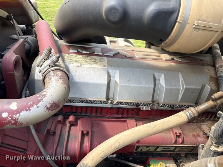 image for item EW1496 2015 Mack Gu  rollback truck