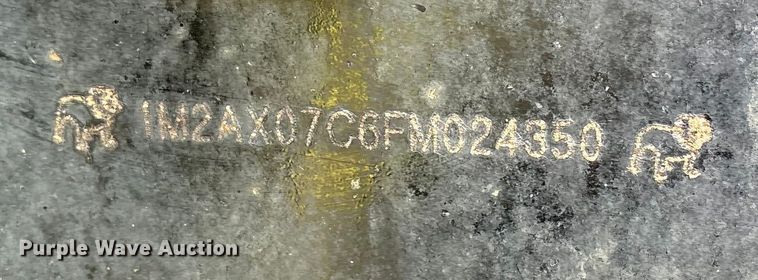 image for item EW1496 2015 Mack Gu  rollback truck