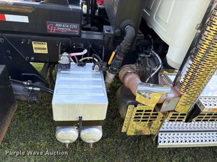 image for item EW1497 2019 Mack Granite rollback truck