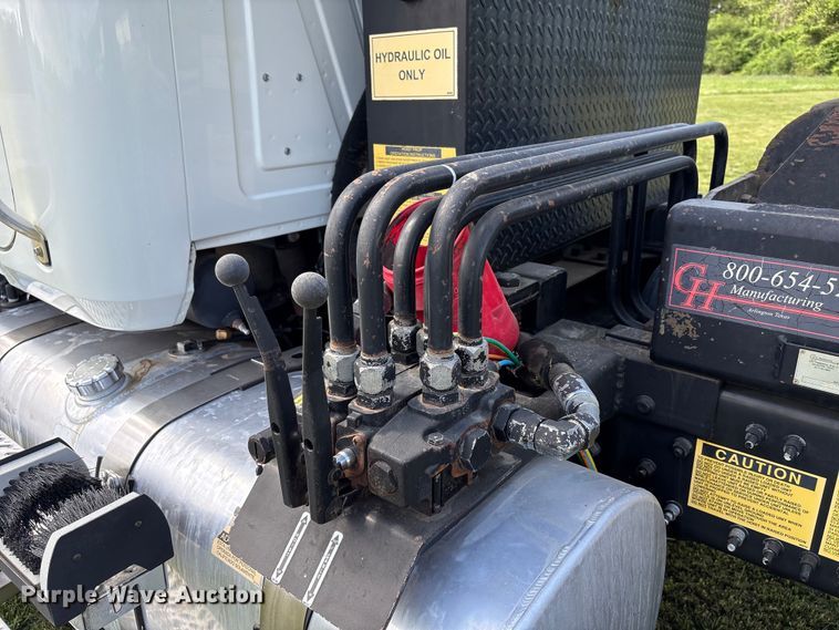 image for item EW1497 2019 Mack Granite rollback truck