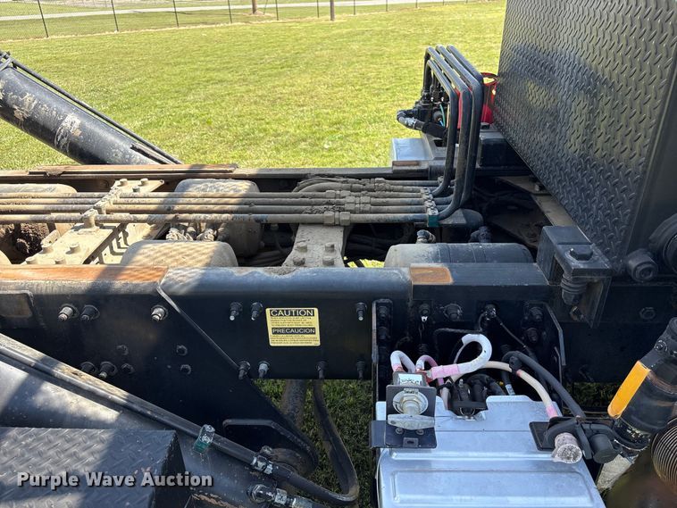 image for item EW1497 2019 Mack Granite rollback truck