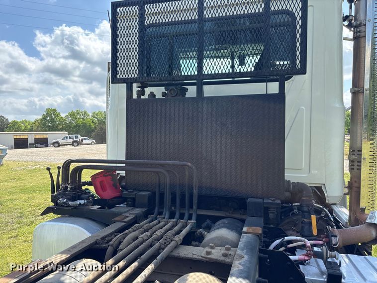 image for item EW1497 2019 Mack Granite rollback truck