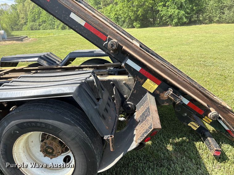 image for item EW1497 2019 Mack Granite rollback truck