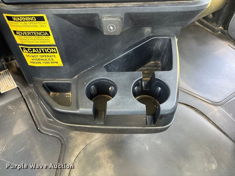 image for item EW1497 2019 Mack Granite rollback truck