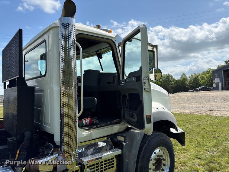 image for item EW1497 2019 Mack Granite rollback truck