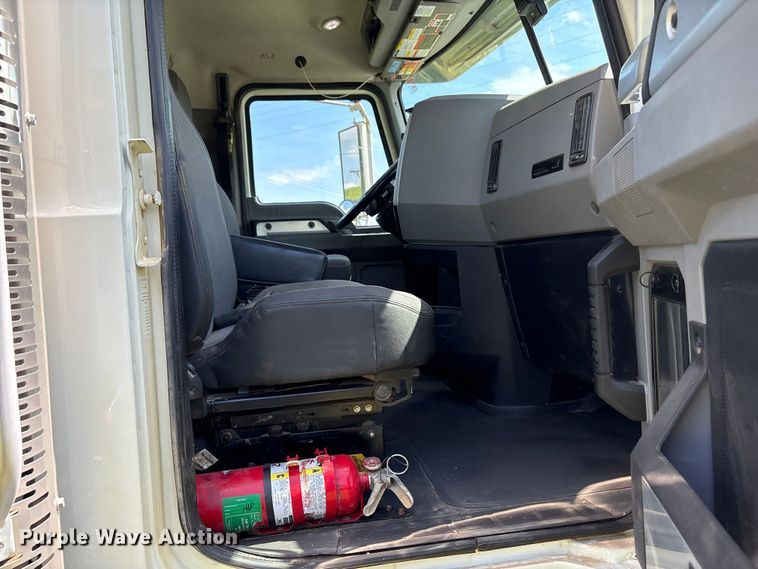 image for item EW1497 2019 Mack Granite rollback truck