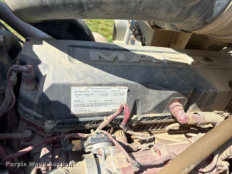 image for item EW1497 2019 Mack Granite rollback truck