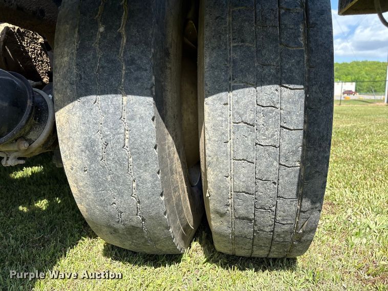 image for item EW1497 2019 Mack Granite rollback truck