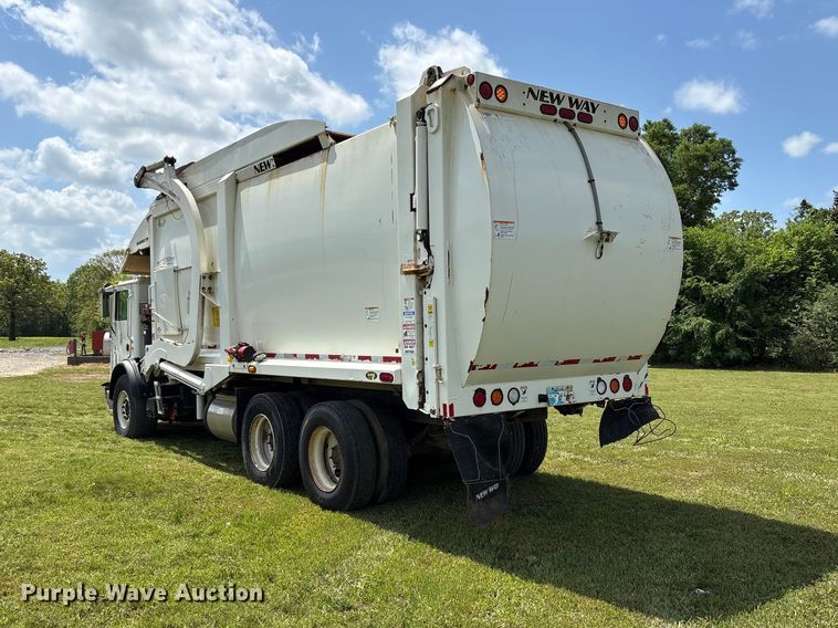 image for item EW1498 2018 Mack MRU refuse truck