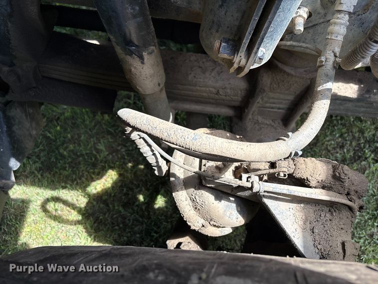 image for item EW1498 2018 Mack MRU refuse truck