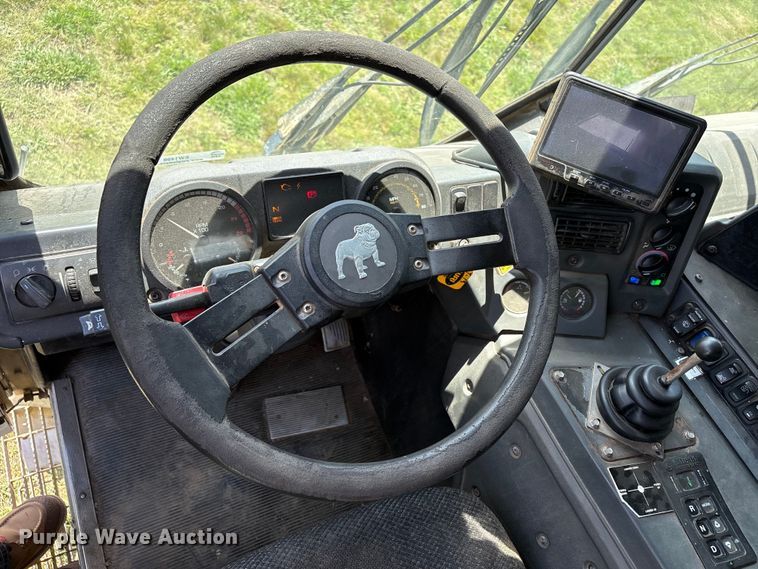 image for item EW1498 2018 Mack MRU refuse truck