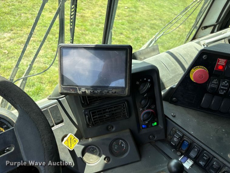 image for item EW1498 2018 Mack MRU refuse truck