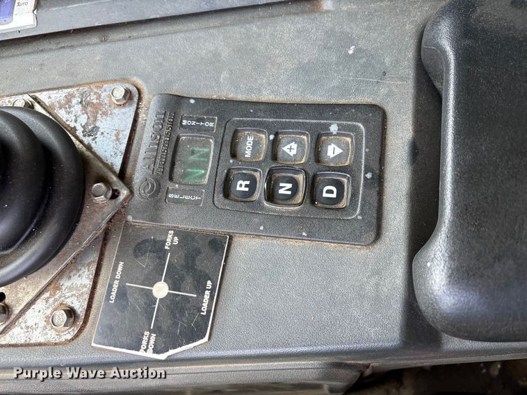image for item EW1498 2018 Mack MRU refuse truck