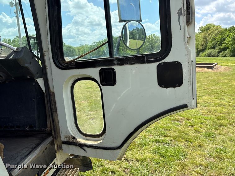 image for item EW1498 2018 Mack MRU refuse truck