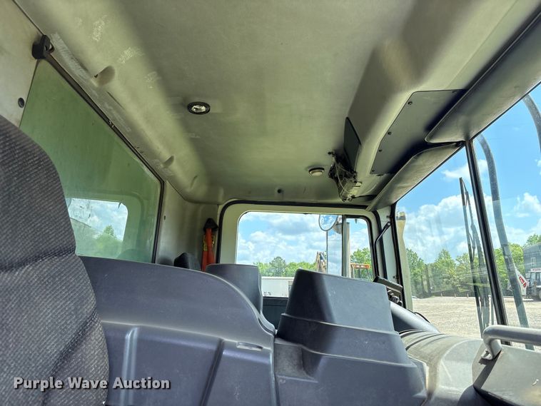 image for item EW1498 2018 Mack MRU refuse truck
