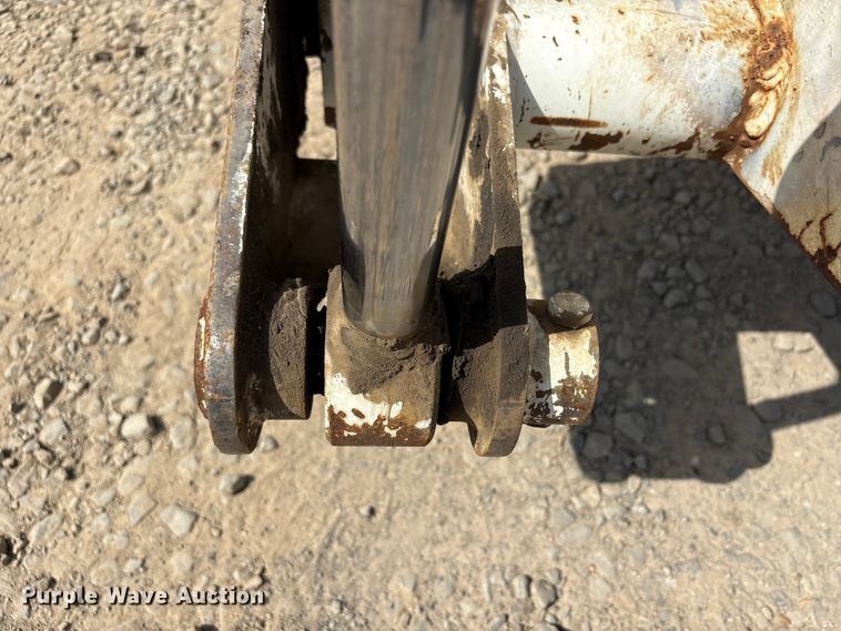 image for item EW1498 2018 Mack MRU refuse truck