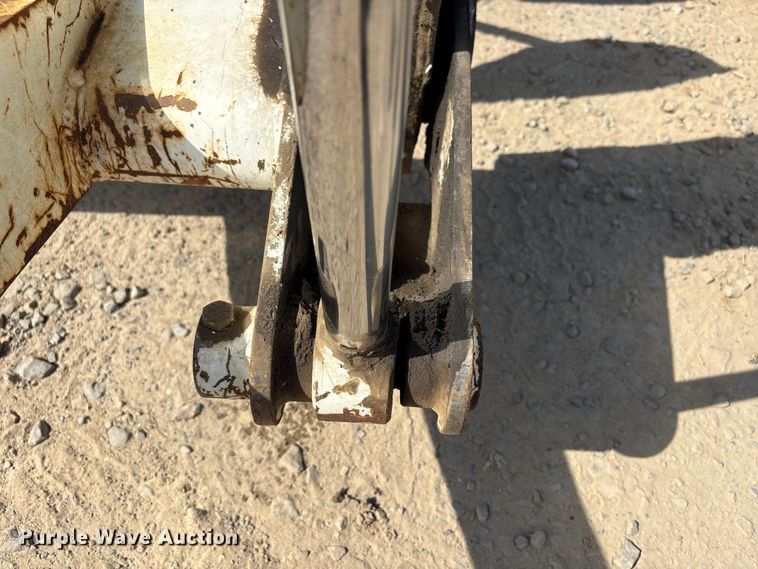 image for item EW1498 2018 Mack MRU refuse truck