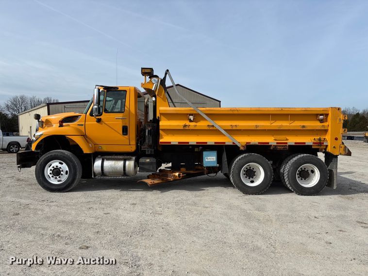 image for item FB3236 2013 International 7500 dump truck