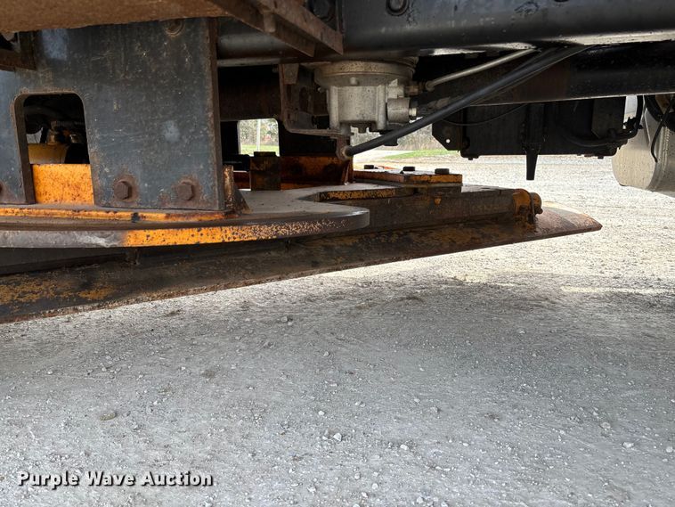 image for item FB3236 2013 International 7500 dump truck