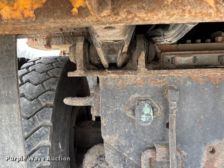 image for item FB3236 2013 International 7500 dump truck