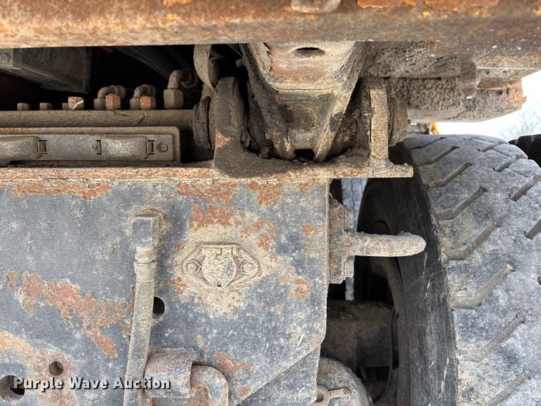 image for item FB3236 2013 International 7500 dump truck