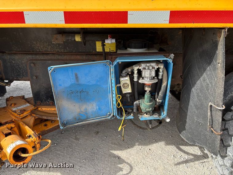 image for item FB3236 2013 International 7500 dump truck