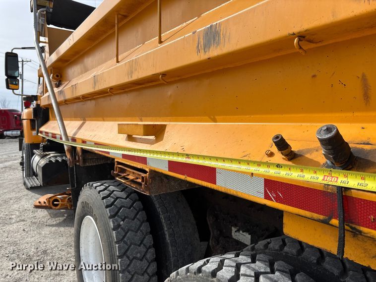 image for item FB3236 2013 International 7500 dump truck