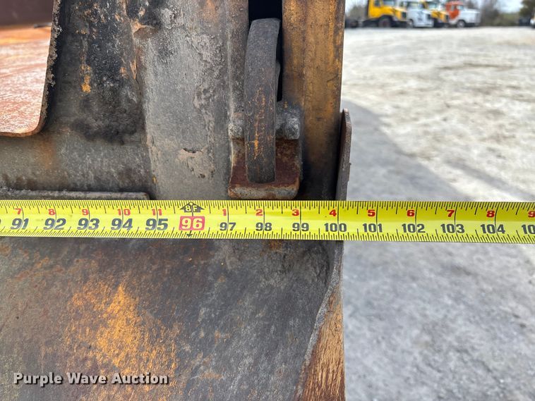 image for item FB3236 2013 International 7500 dump truck